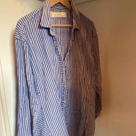 We The Free, large cotton top With Blue and White Stripes - Picture 1 of 11